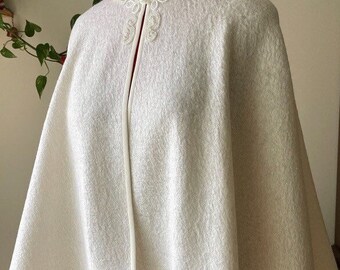 Short Ivory Cape, elegant cape, cloak, wedding cape, poncho, one size fits most, plus size cape