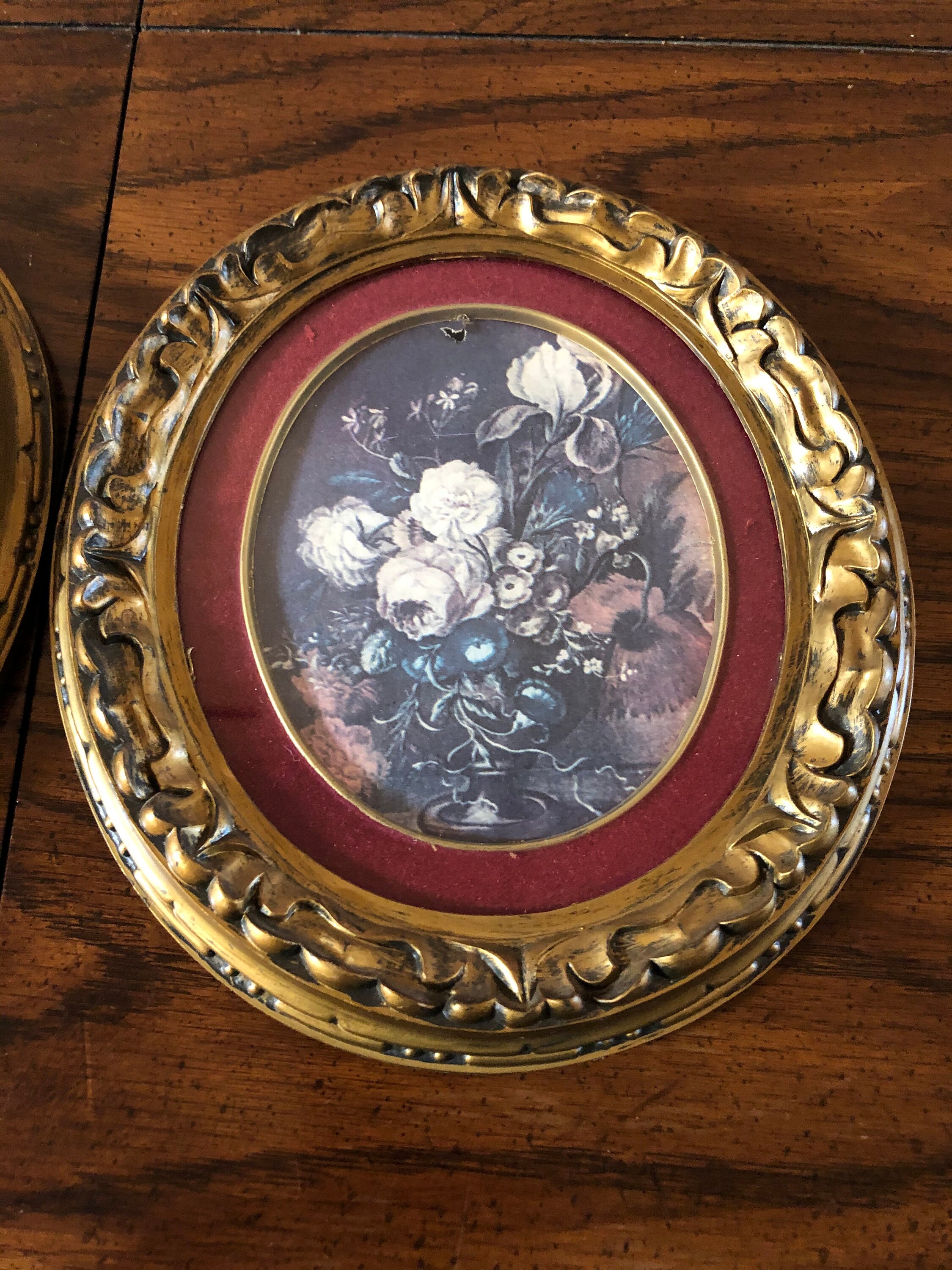 MOLDED WALL PLAQUES Oval Molded Resin Wall Hangings Two Etsy