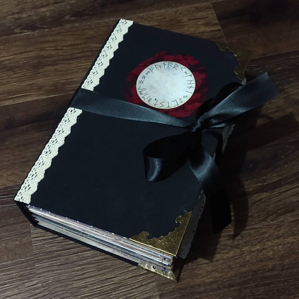 Diario de tapa dura Strong Witch 2, Diario de brujas hecho a pedido, Envío gratis en EE. UU.