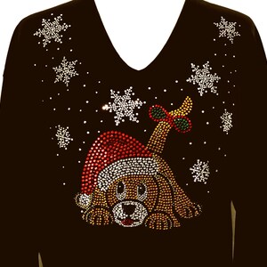 Met de hand verfraaid volledig strass kerst speelse kerstmuts puppy en sneeuwvlokken top met 3/4-mouw en v-hals Beschikbare maten klein tot maat 3X
