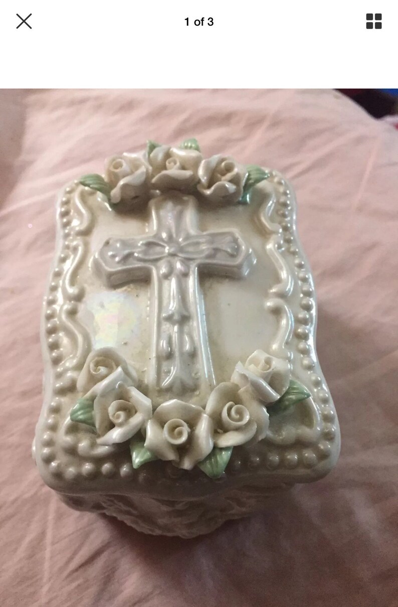 Small cross jewelry box