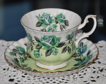 Vacker vintage Royal Albert kopp och fat Lakeside-serien Grasmere England Roses Vintage
