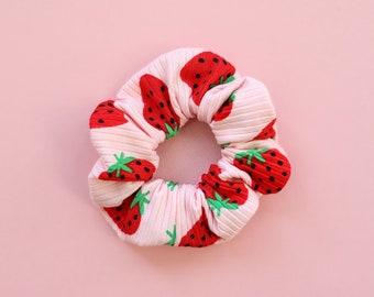 Strawberry scrunchie, Pink strawberry scrunchie, Pink scrunchie, Fruit scrunchie, Big hair scrunchie, Berry scrunchies, Teenage girl gift