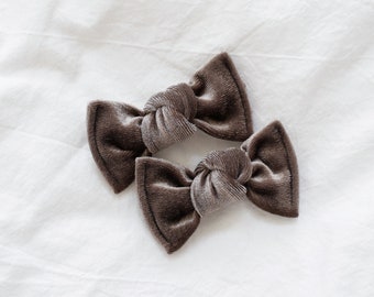 Gunmetal grey velvet knot pigtail bows, Grey velvet pigtail bows, Smoke color pigtail bows, Velvet pigtail bows, Pigtail clips, Knot bows