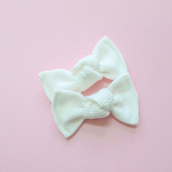 White waffle ribbed knit pigtail knot bows, White pigtail bows, White pigtail clips, Neutral pigtail bows, Neutral pigtail clips, Mini bows