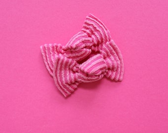 Hot pink wavy ribbed pigtail knot bows, Wavy ribbed pigtail bows, Hot pink pigtail bows, Toddler pigtail bows, Summer pink pigtail clips