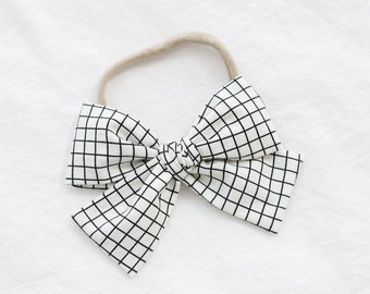 Plaid bow headband, Grid headband, White baby headband, Black and white headband,  Baby girl headband, White newborn headband, Newborn bow