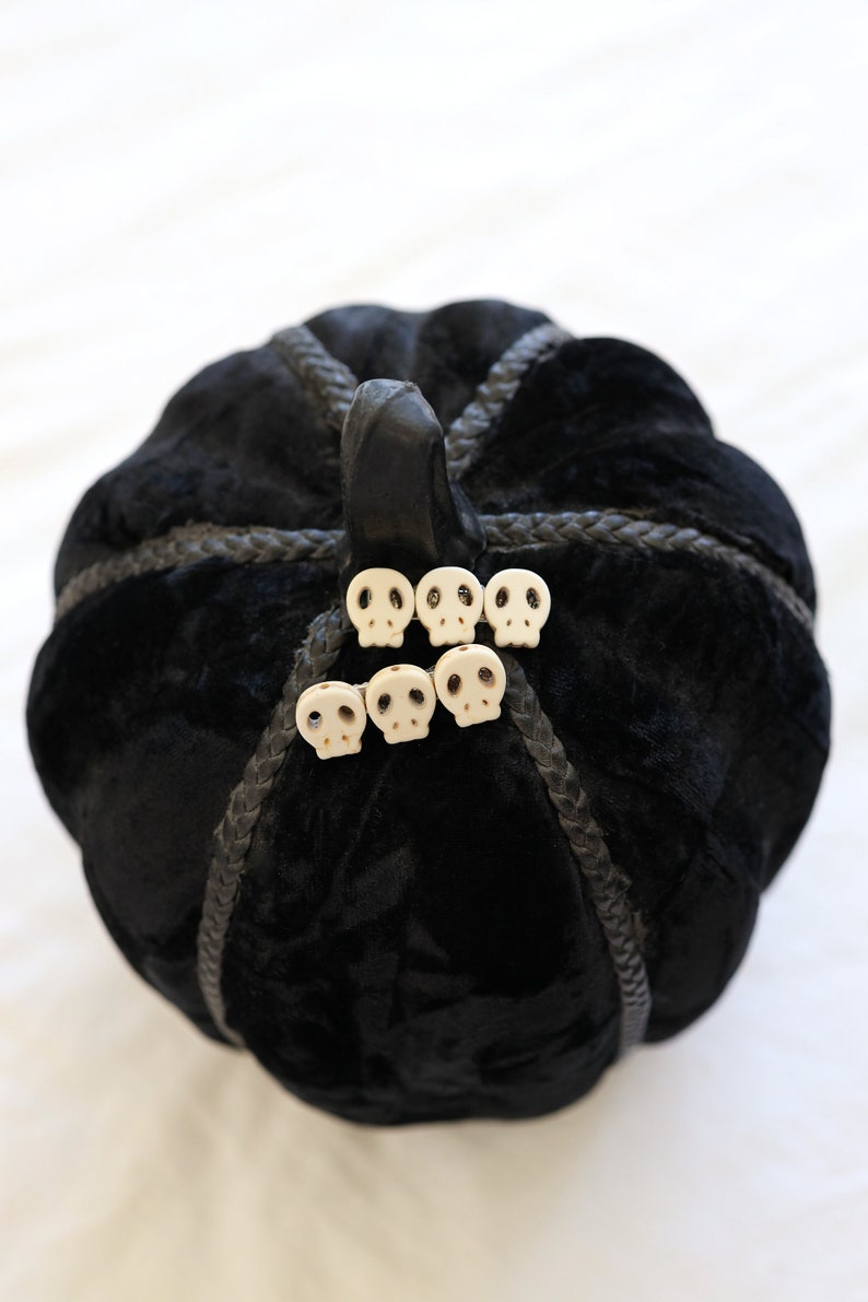 Goth skull pigtail clips, mini skull pigtail clips, skeleton hair clips, skull hair clips, bone hair clips, Goth Christmas gift image 3