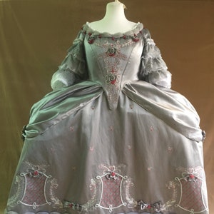 1700 costume "mantua"  Marie Antoinette rococò