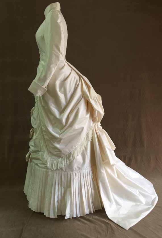 1880s dress