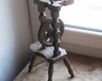 antique Toy  SPINNING WHEEL /  Vintage toy Decorative Wooden spinning wheel/ antique miniture toy wool sppiner