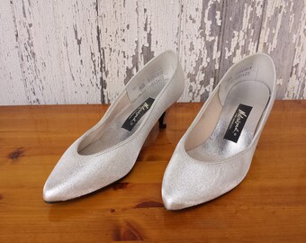 kitten heel silver pumps