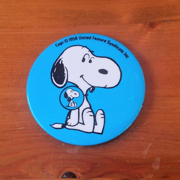 Vintage 1950's Peanuts Snoopy Charlie Brown Blue 1958 Button Accessory Brooch Pin - 1958 United Feature Syndicate