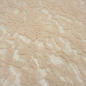 Stoff Stretch Spitze Spitzenstoff mit Blumen Rosen Ranken Design beige sand Kleiderstoff