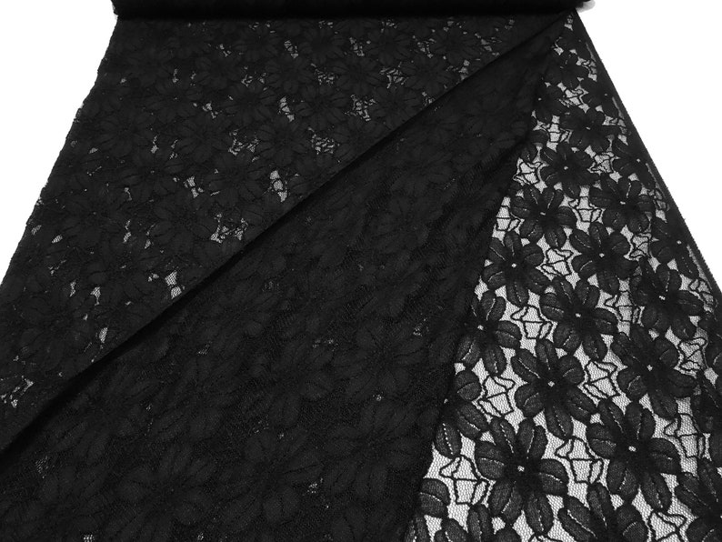 Stoff Spitze Spitzenstoff elastisch mit Blumenmuster schwarz Kleiderstoff