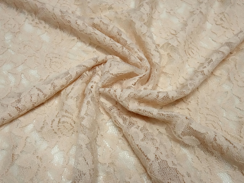 Stoff Stretch Spitze Spitzenstoff mit Blumen Rosen Ranken Design beige sand Kleiderstoff