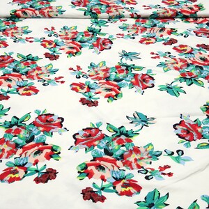 Stoff Viskose Jersey Blumen Rosen wollweiß grün rot gelb rosa Kleiderstoff