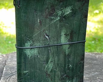 Handmade Leather Traveler’s Notebook – Forest Green Refillable Journal – Veg Tan Midori Style Cover – Verdant Hollow