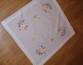 Polish white hand embroidered traycloth floral multicolour Flower Floral Hand embroidery Serape Hand made flowery dresser scarf table top