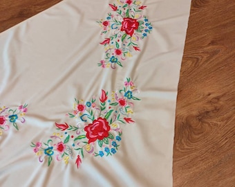 Bridal cream triangle embroidery piano shawl multicolored flowers Wedding Shawl Folk Scarf Tassels Flamenco Spanish Style embroidered flower