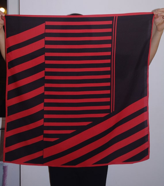 Vintage Retro babushka Scarf striped scarf red bla