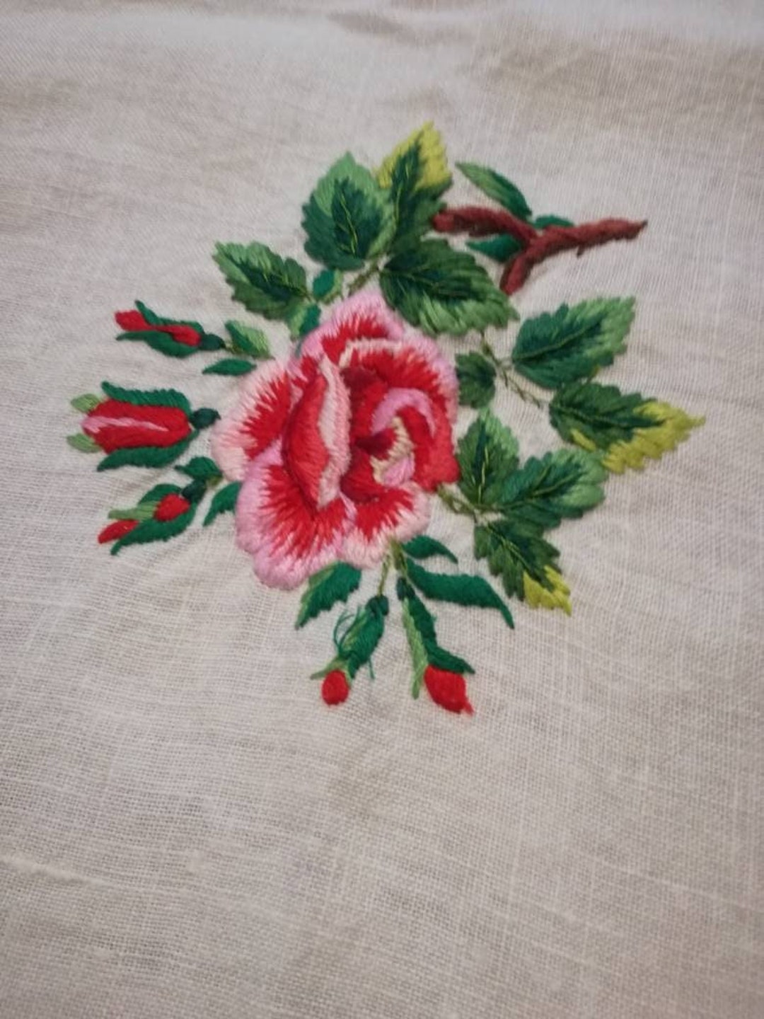 Polish Linen Hand Embroidered Floral White Table Runner Etsy