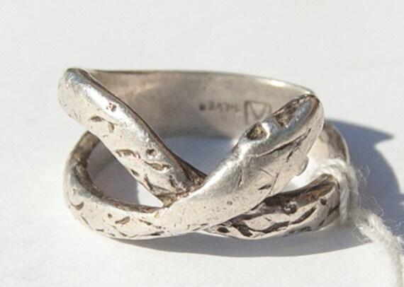 rattlesnake ring