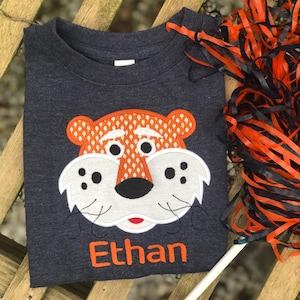 Short Sleeved Unisex Vintage Heathered Tiger Tee