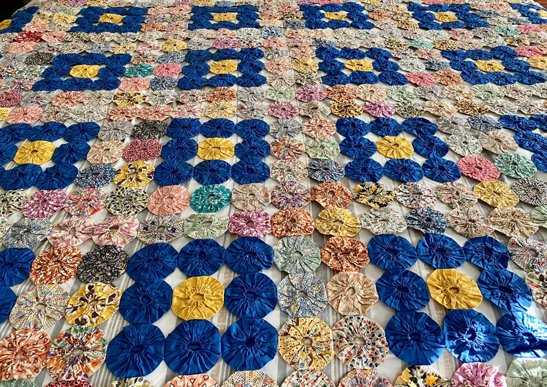 Vintage Yoyo Quilt Coverlet Throw Handmade Twin Size Circa Etsy