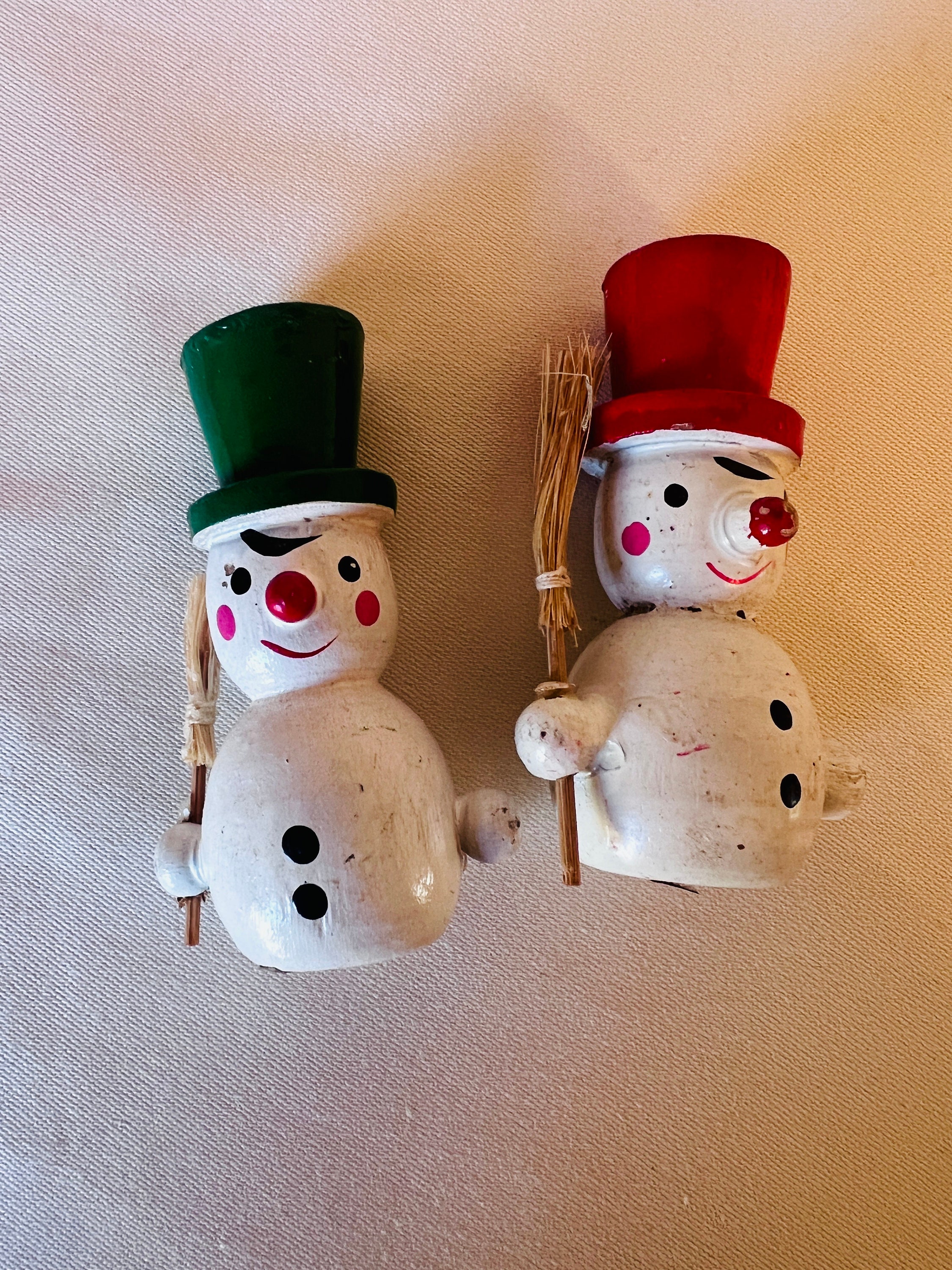 2 Wooden Snowman Star Ornaments