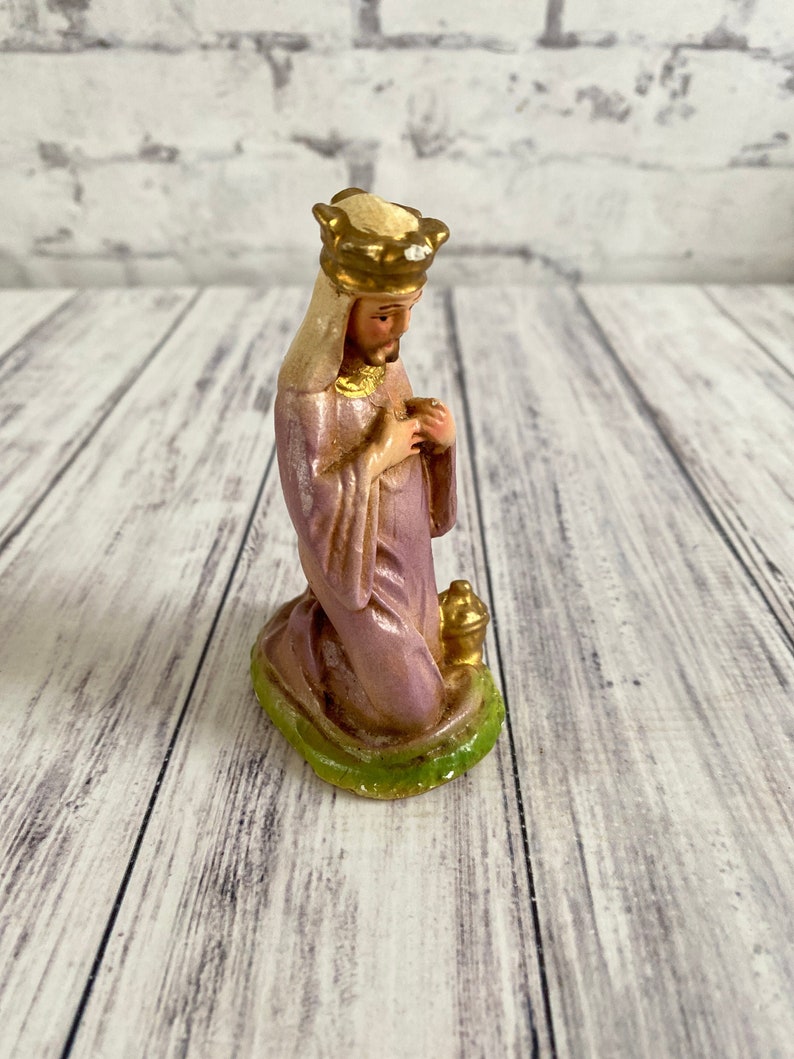 Vintage Chalkware Nativity Piece Wiseman Kneeling Nativity Etsy