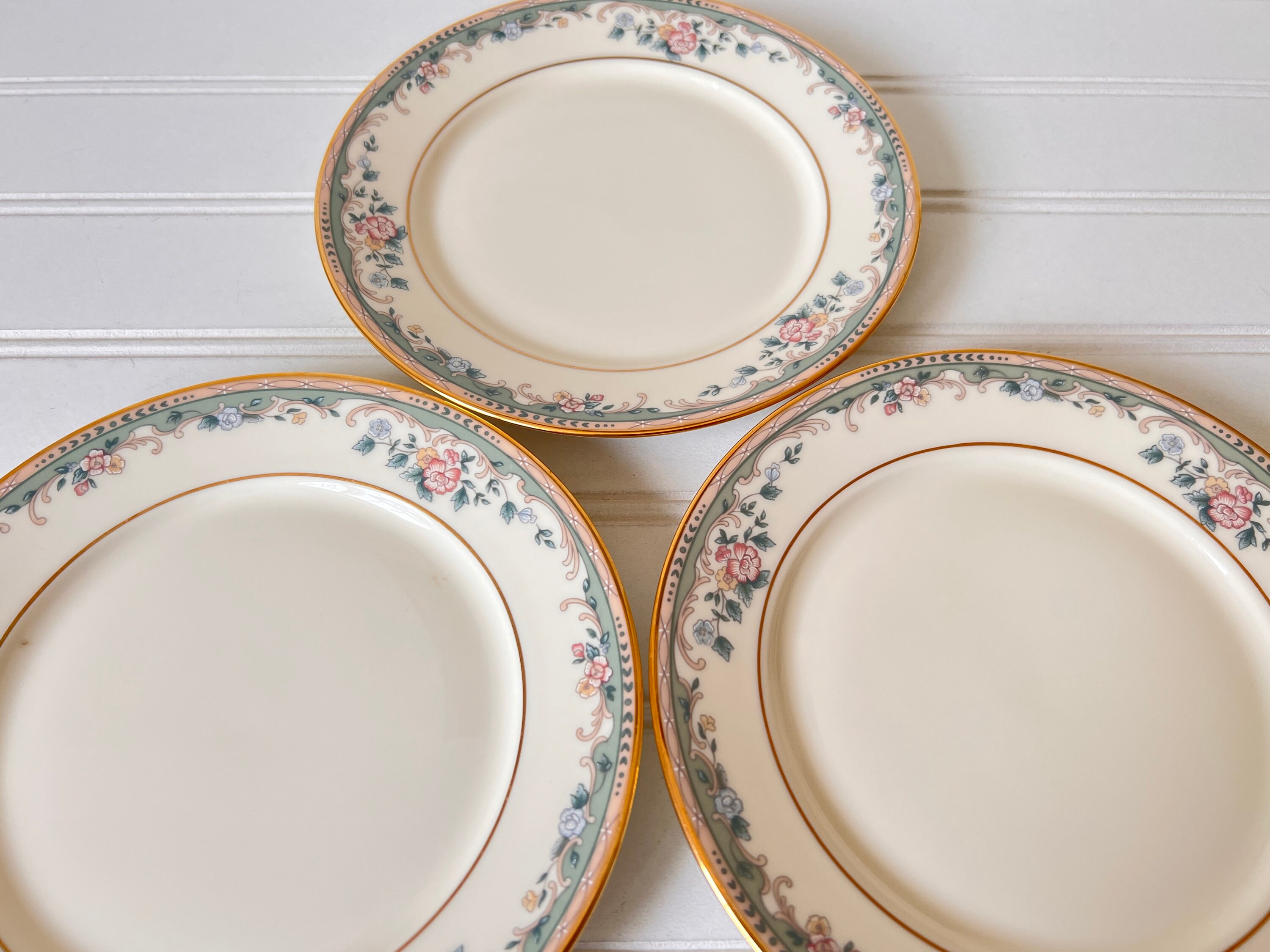 Discontinued lenox china patterns deals