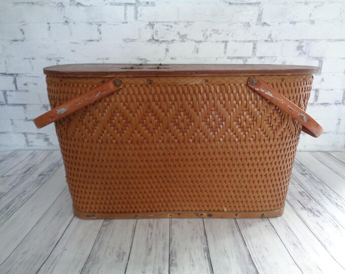 Vintage Picnic Basket, Redmon Peru Indiana Picnic Basket, 1950's, Great Condition Super Cute