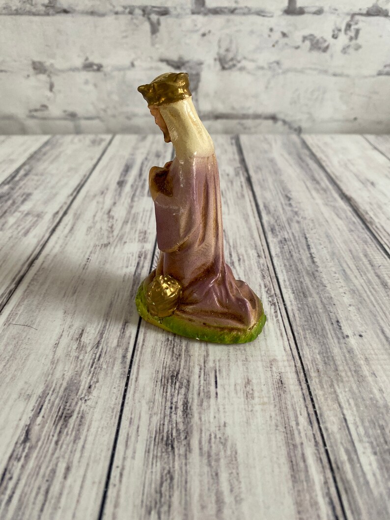 Vintage Chalkware Nativity Piece Wiseman Kneeling Nativity Etsy