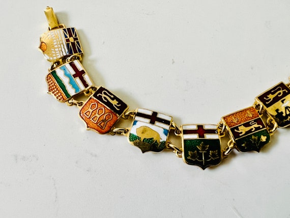 Vintage Canada Souvenir Charm Bracelet Enamel ove… - image 1
