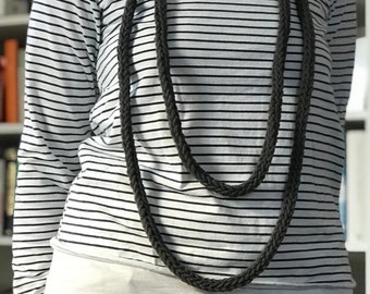 Crochet necklace pattern - Chunky tubular crochet necklace - Anna