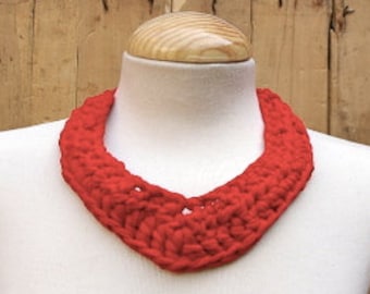 Crochet necklace pattern - bib crochet pattern / tutorial