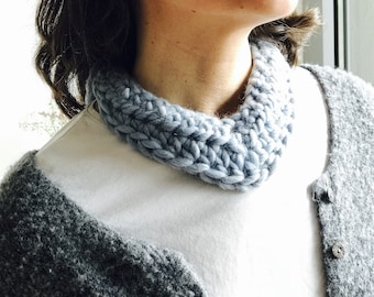 Crochet necklace pattern - Chunky crochet necklace - Georgia