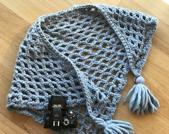 Crochet Pattern - Chunky yarn shawl - PDF PATTERN / tutorial - Easy crochet shawl