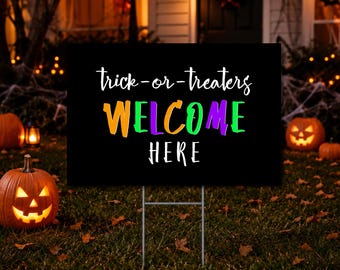 Trick or Treaters Welcome Sign: Halloween Party Decor (JPG, PDF Digital Download)