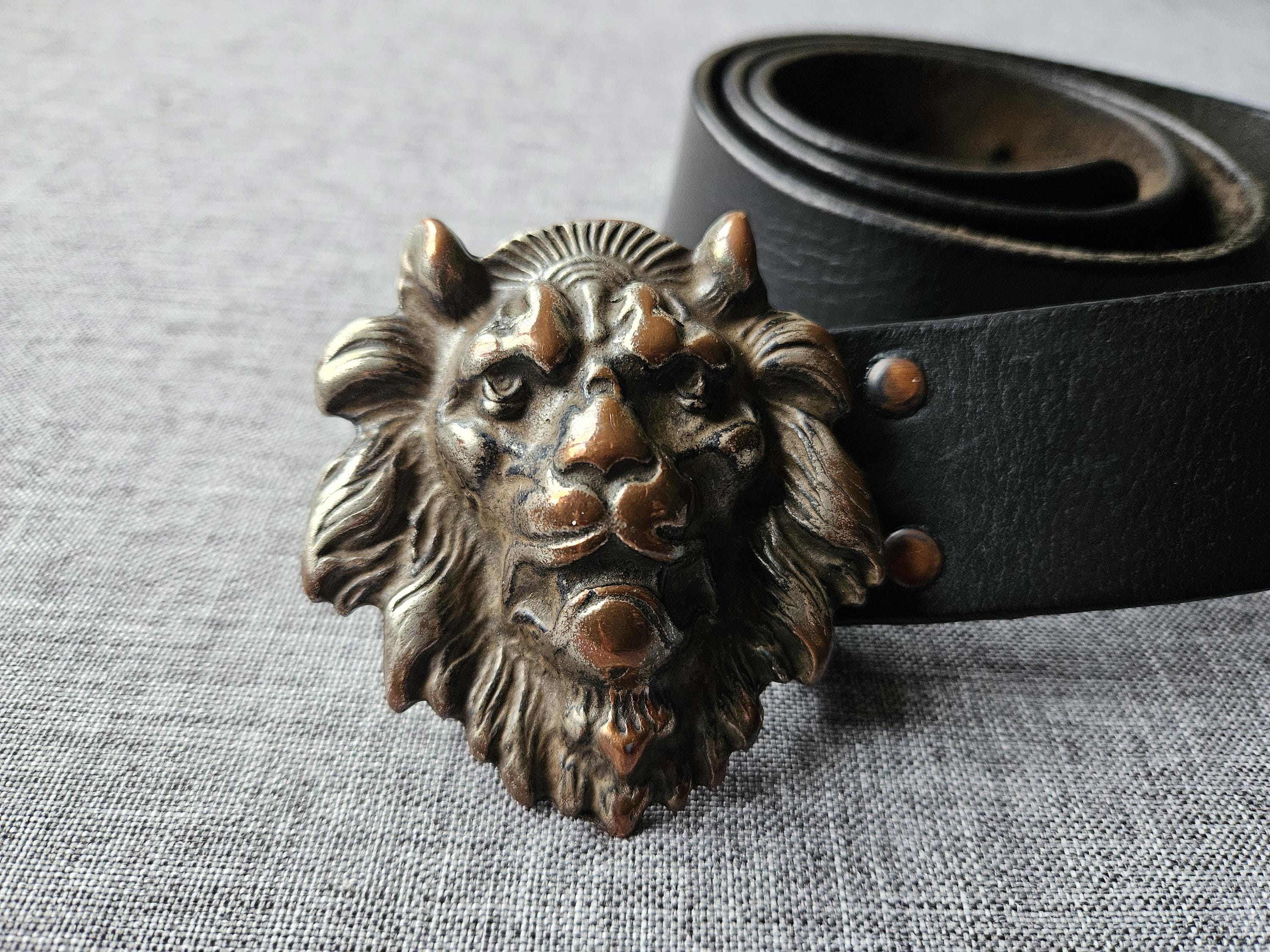Vintage Ren Faire Medieval Book Chain Etched Belt w Heraldic Lion Shield Charm Renaissance Shield - Etsy main image 3