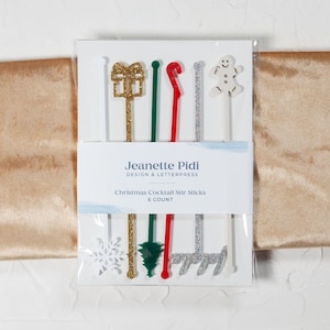 Assorted Christmas Cocktail Stir Sticks, Winter Drink Stirrers, Swizzle Sticks, Holiday & Christmas Party Supplies, Set of 6