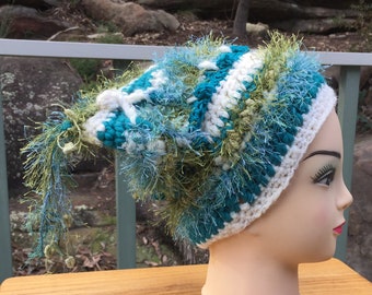 Gorro verde mar - gorro tejido a crochet en verde azulado, crema y verde lima - gorro texturizado - gorro de invierno - gorro holgado - gorro mullido - Jennifree Designs
