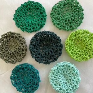 Grünes gehäkeltes Netz für Haarnetz - Dutt-Bezug - Balletttuch - Jennifree Designs