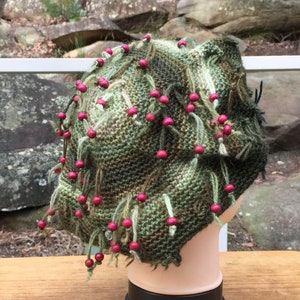 Lilly pilly beret - dark green beaded hat - crocheted beret - crochet hat - woollen beret - Jennifree Designs