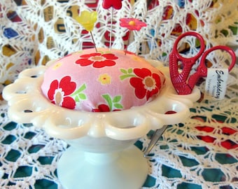 Speldenkussen Lori Holt-stof: vintage melkglas, ooievaarsschaar