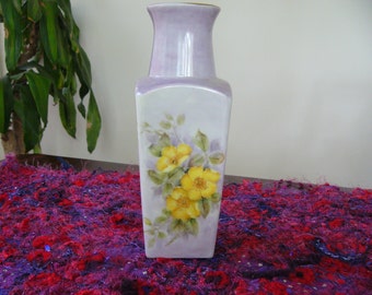 Vintage Hand Painted Vase ... Pretty, Floral Vase ... Decorative Vase ... Gift or Present ... Useful Size