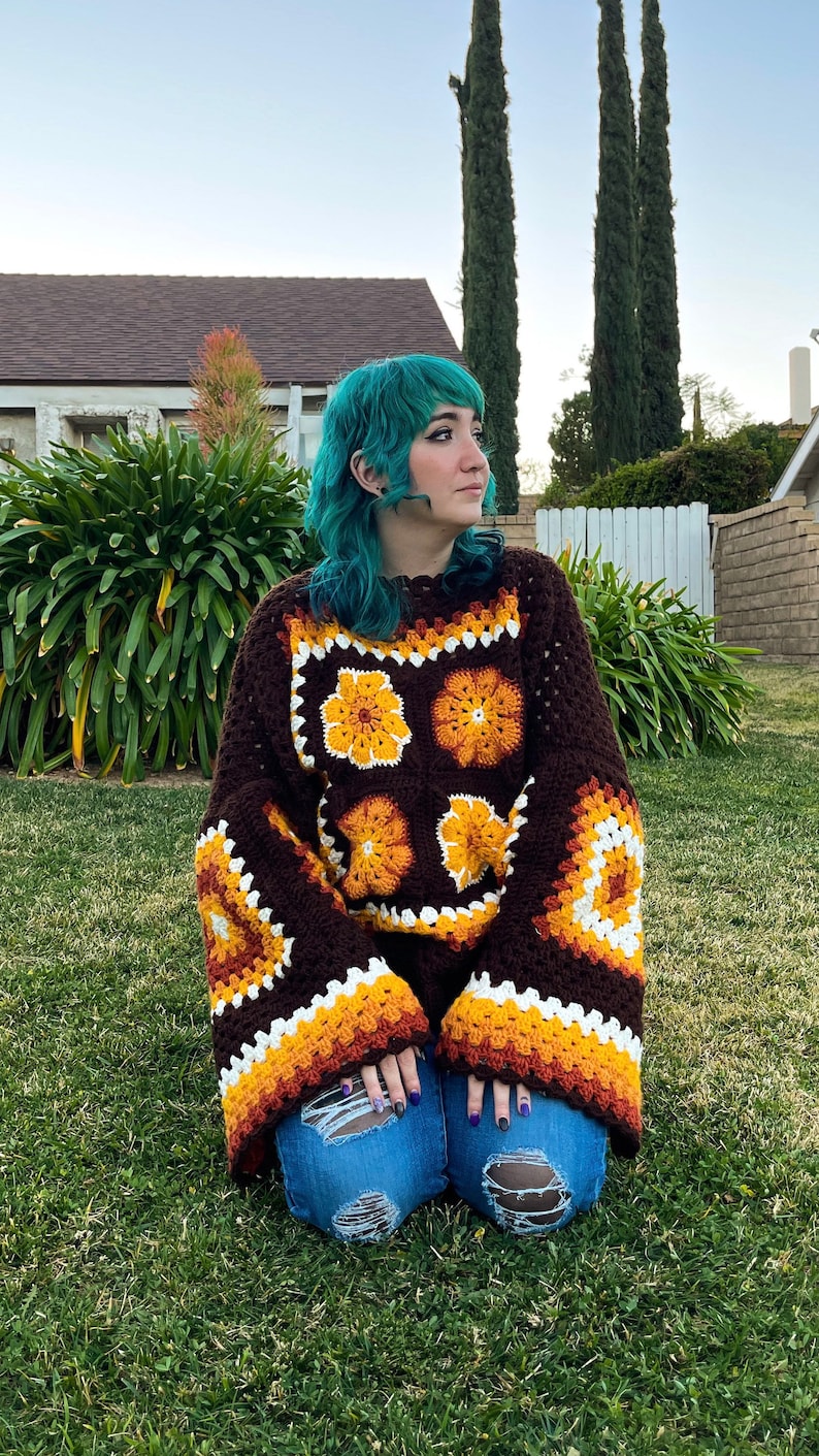 CROCHET PATTERN, Funky Flower Sweater image 5