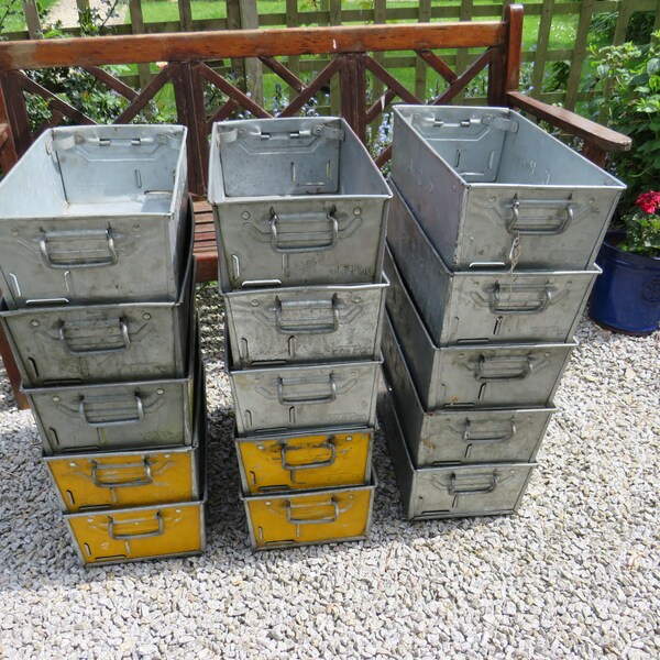 Large Galvanised Oblong Industrial Tote Tray Tote Box Re-cycled Storage or Feeding trough Garden Planter Herb Garden Alpine Garden etc