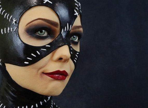 ★ CATWOMAN MOVIE MINI-BUST Catwoman Movie Collector Series - Raving Toy Maniac - The